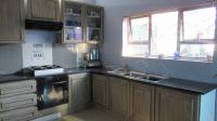 Kitchen - 15 square meters of property in Westonaria