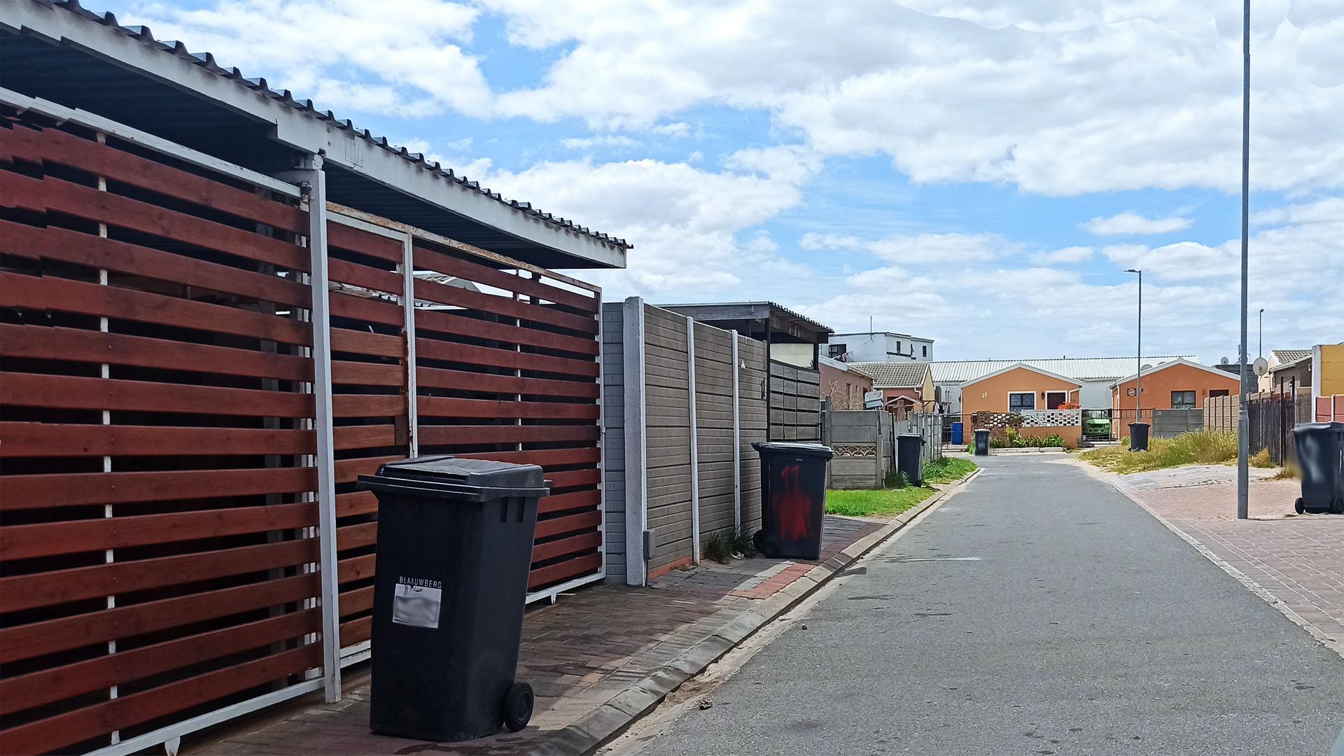 Standard Bank EasySell 2 Bedroom House for Sale in Aurora We