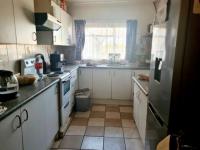 Kitchen - 35 square meters of property in Krugersdorp