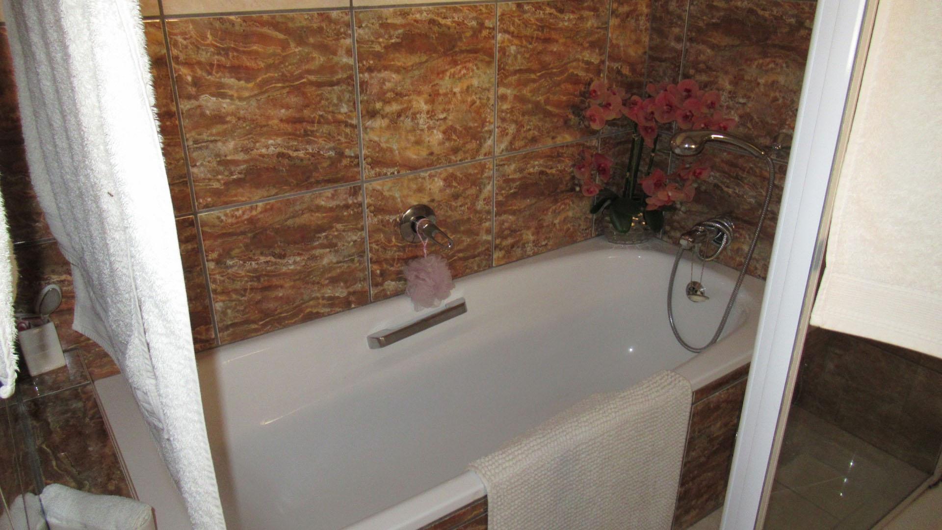 Bathroom 1 - 9 square meters of property in Atlasville