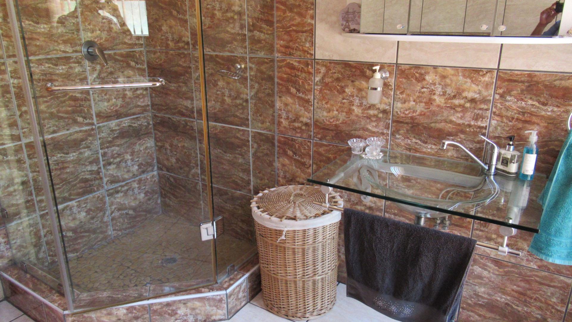 Bathroom 1 - 9 square meters of property in Atlasville