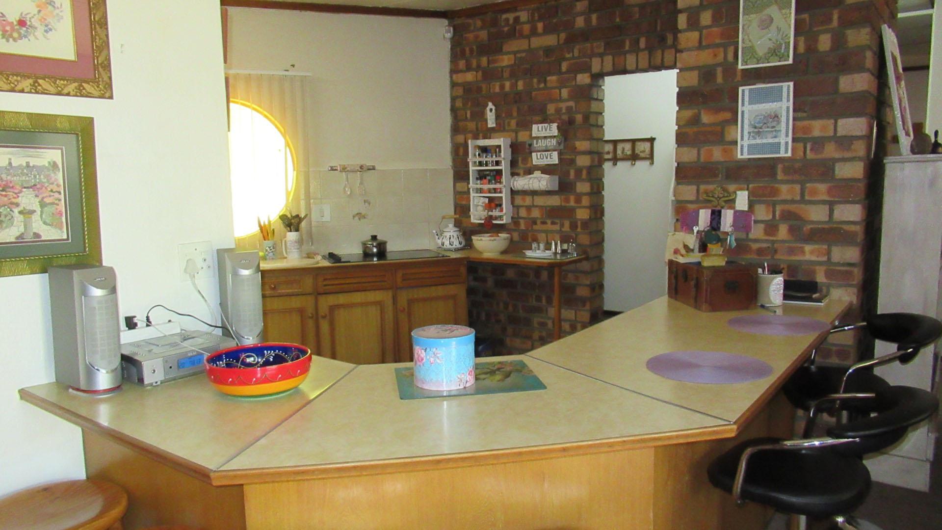 Kitchen - 17 square meters of property in Atlasville