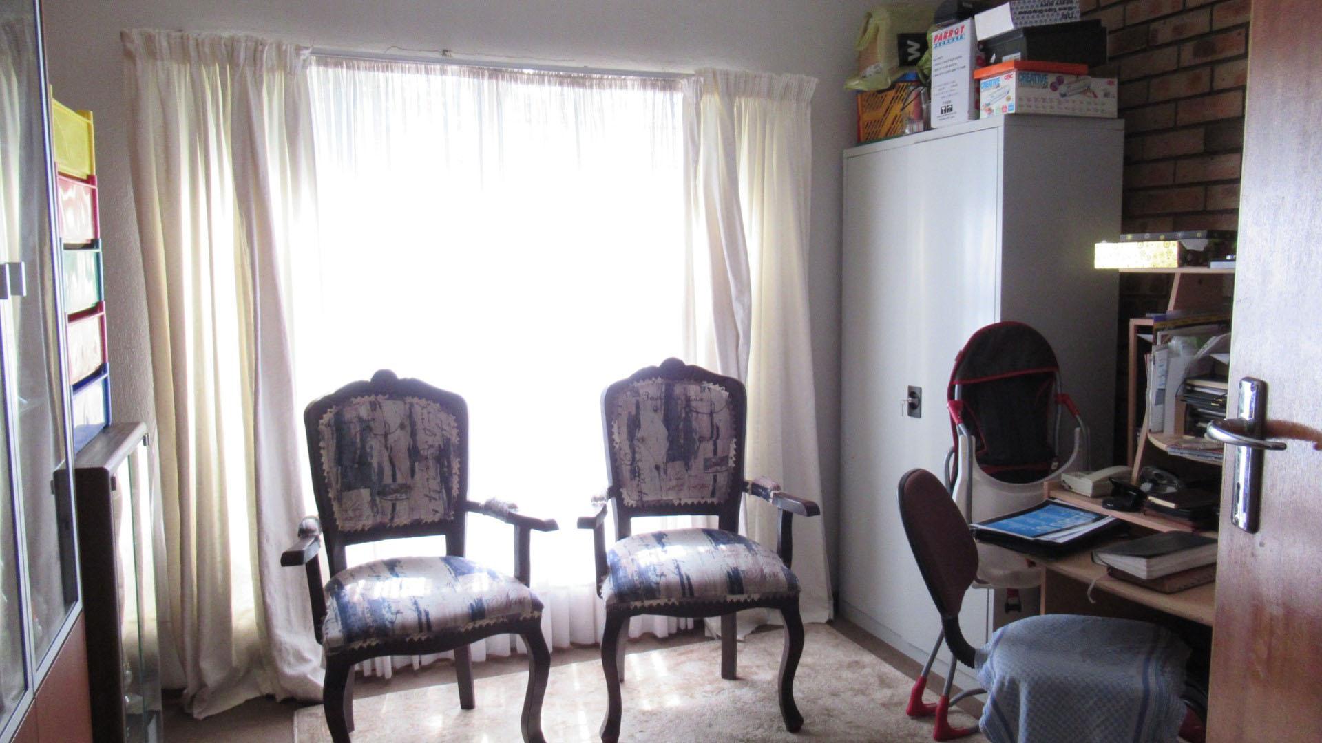 Dining Room - 14 square meters of property in Atlasville