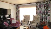Lounges - 30 square meters of property in Atlasville