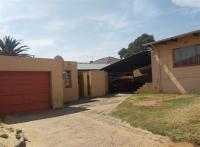 Front View of property in Roodepoort