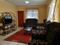 Lounges - 14 square meters of property in Windmill Park