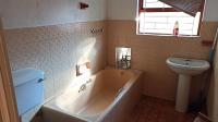 Bathroom 1 - 8 square meters of property in Vasco Estate