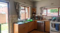 Kitchen - 32 square meters of property in Vasco Estate