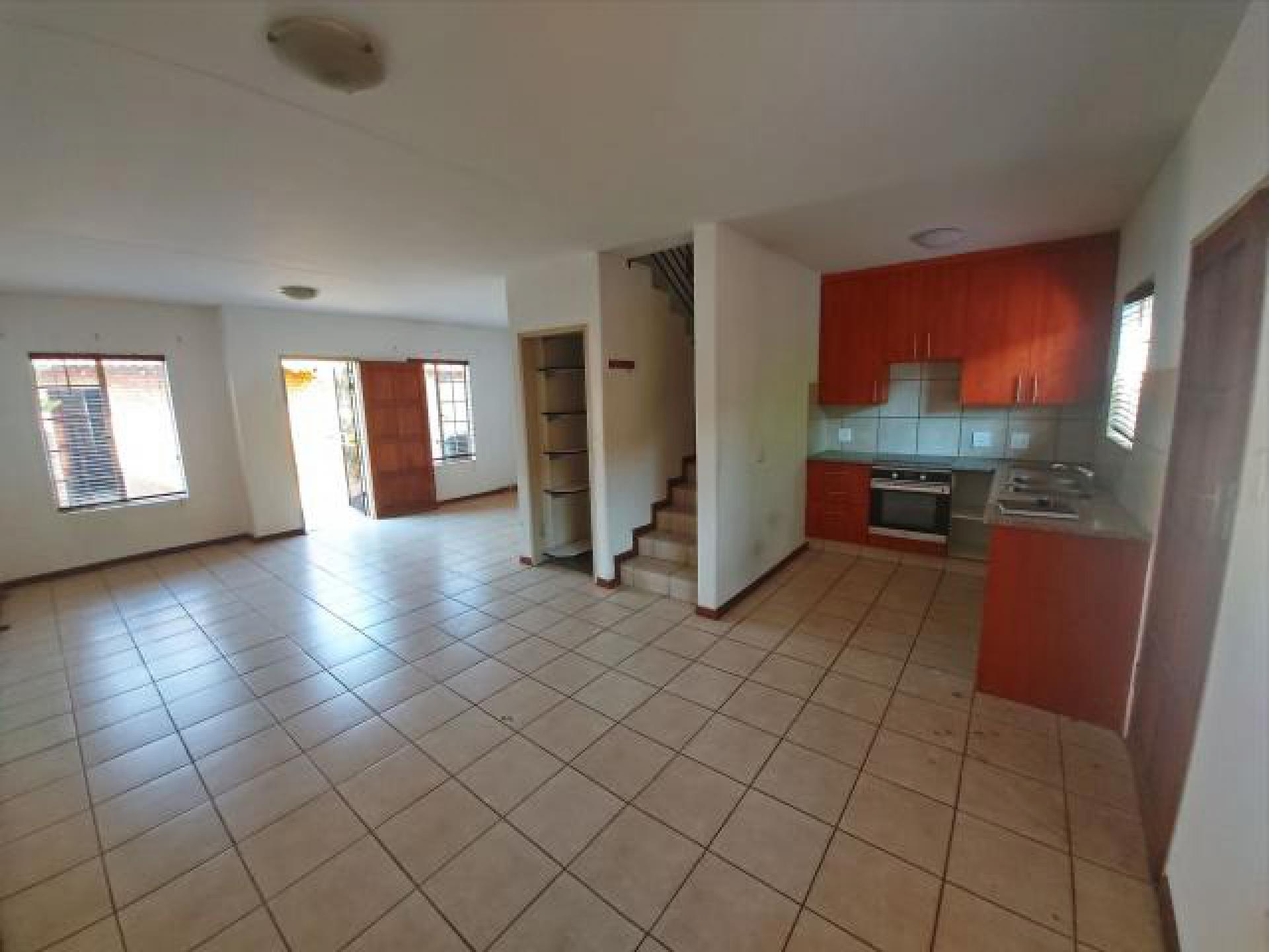 Dining Room - 15 square meters of property in Tijger Vallei