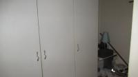 Main Bedroom - 29 square meters of property in Mondeor