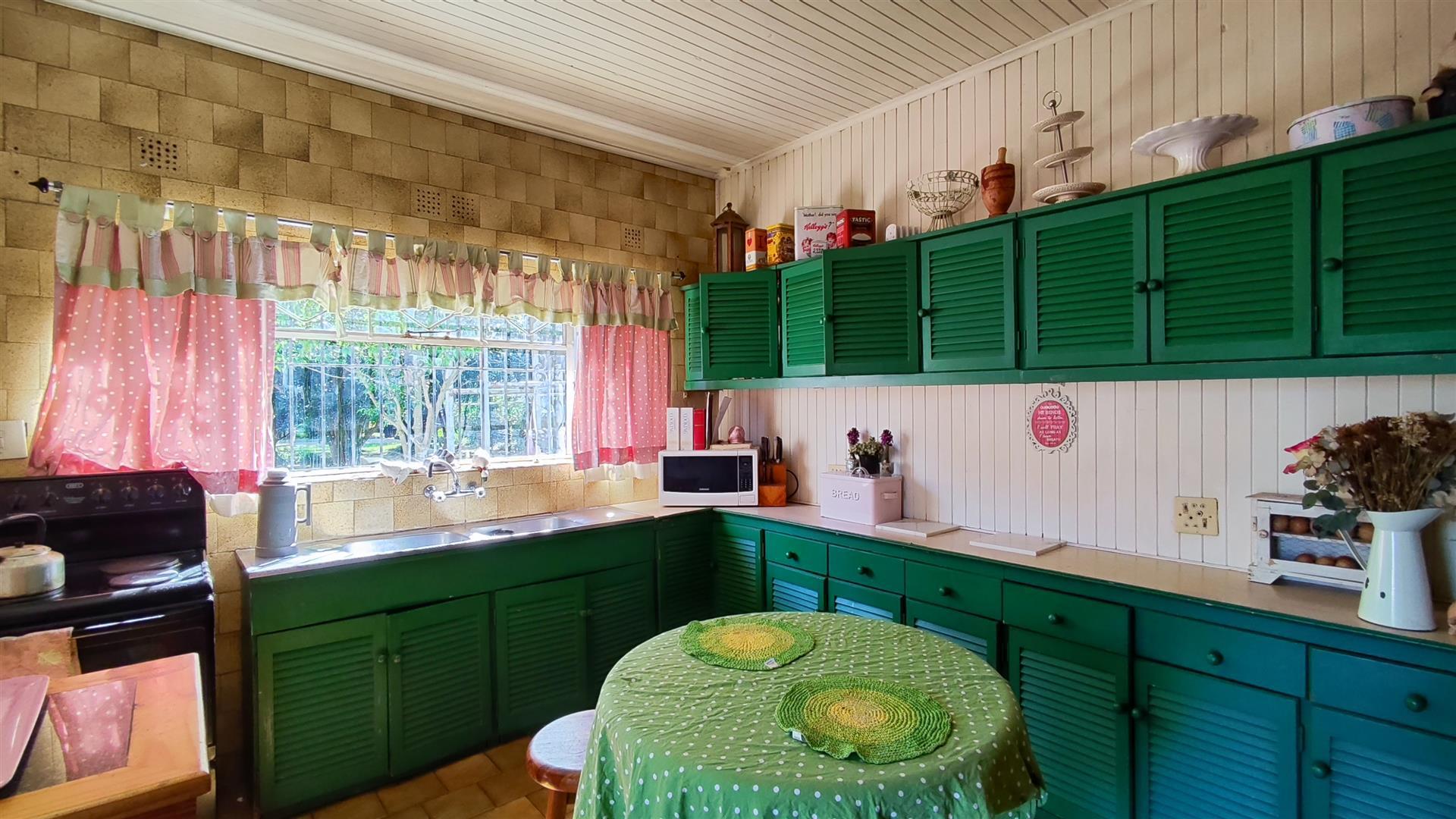 Kitchen - 36 square meters of property in Benoni