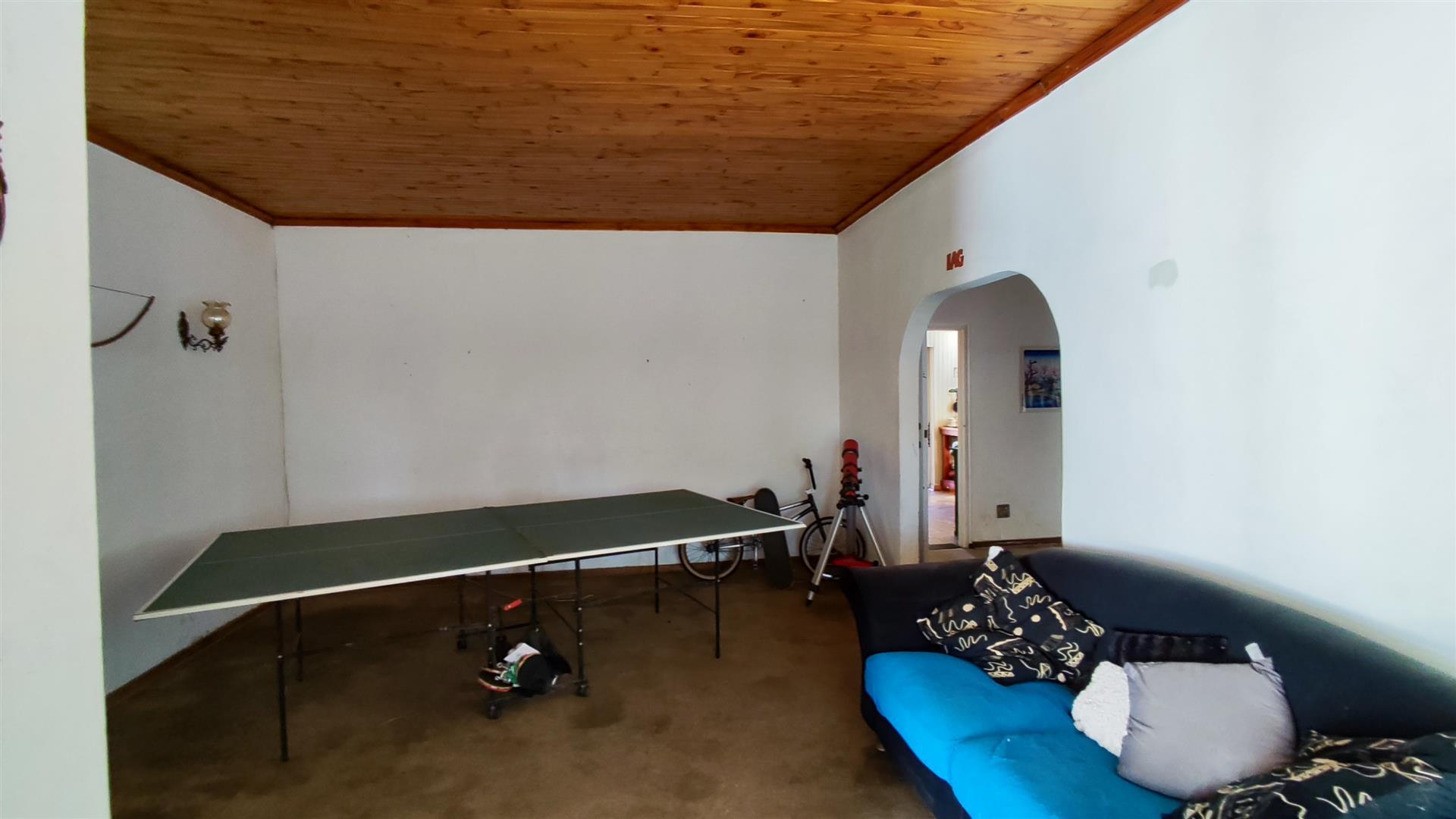 Lounges - 135 square meters of property in Benoni