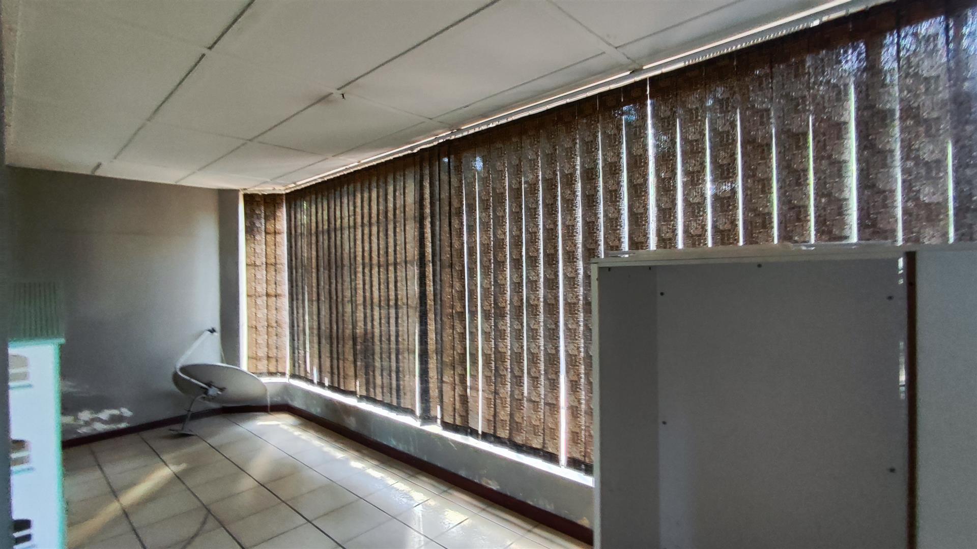 Spaces - 483 square meters of property in Benoni