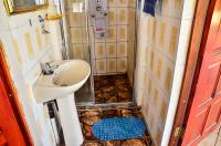 Bathroom 1 - 6 square meters of property in Umzinto