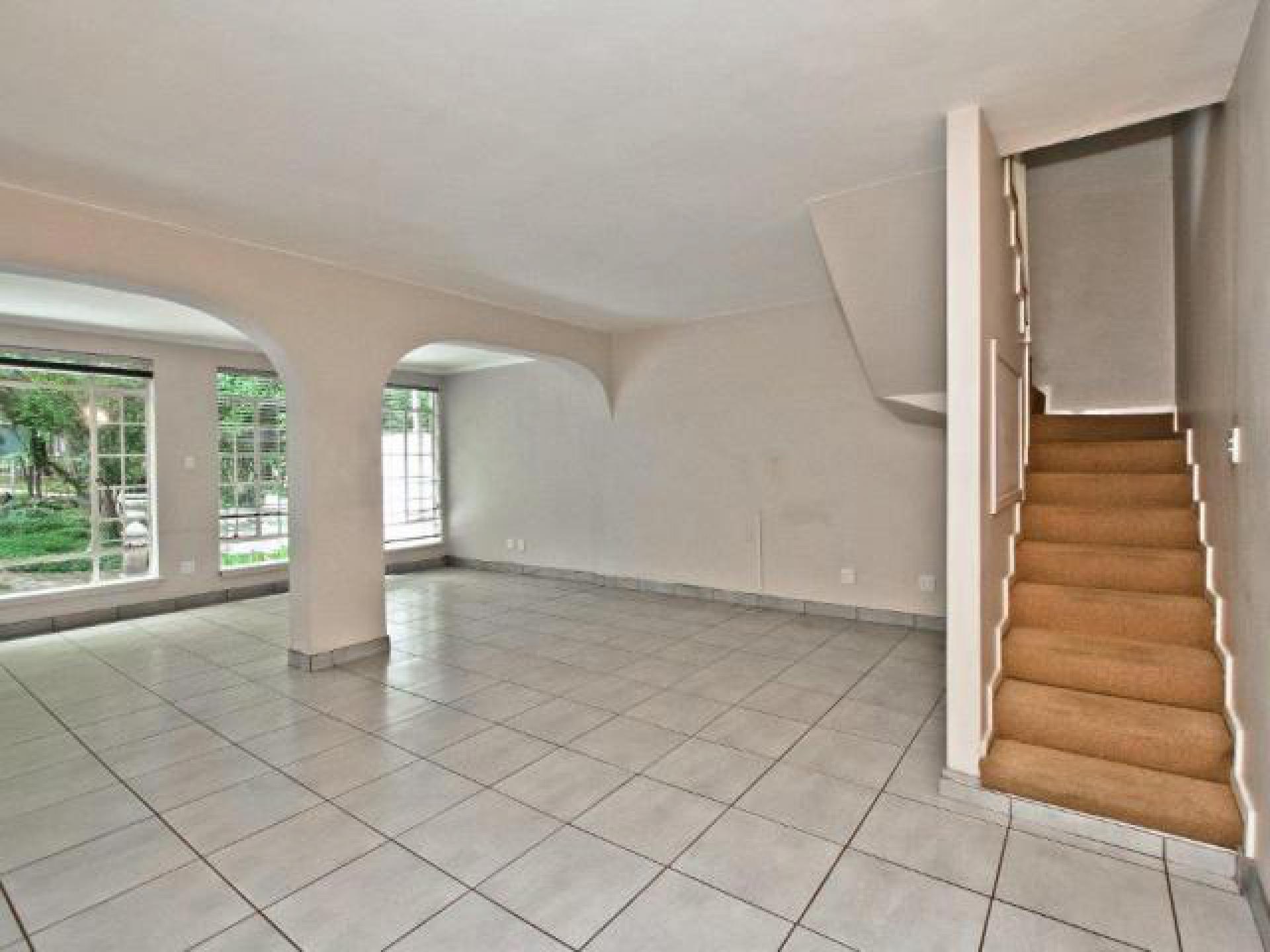 Dining Room - 35 square meters of property in Sandown