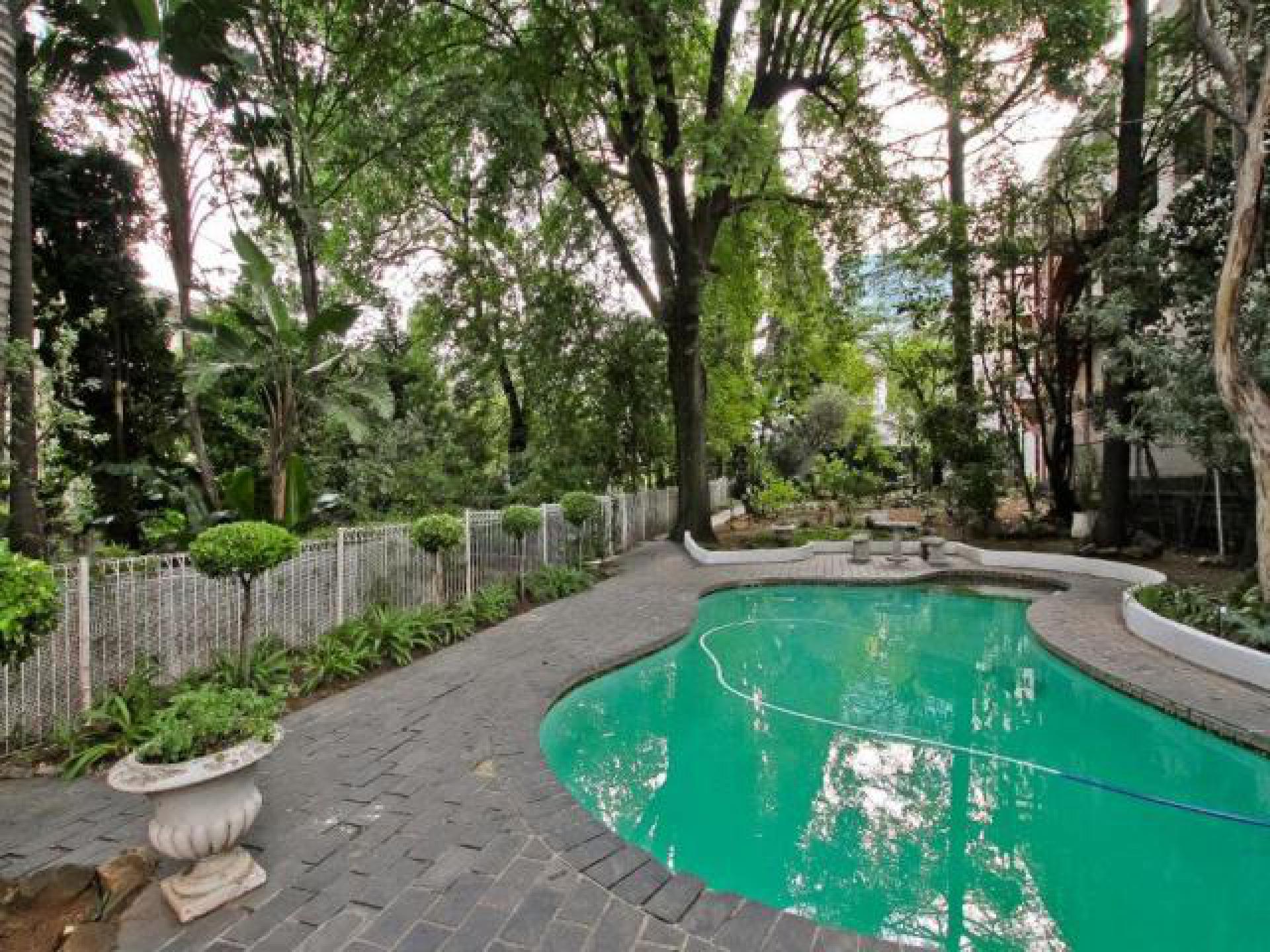 Entertainment of property in Sandown