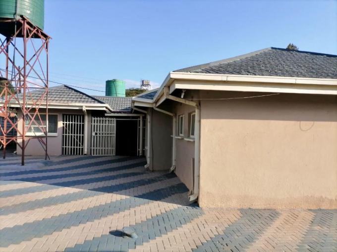 4 Bedroom House for Sale For Sale in Makhado (Louis Trichard) - MR463326