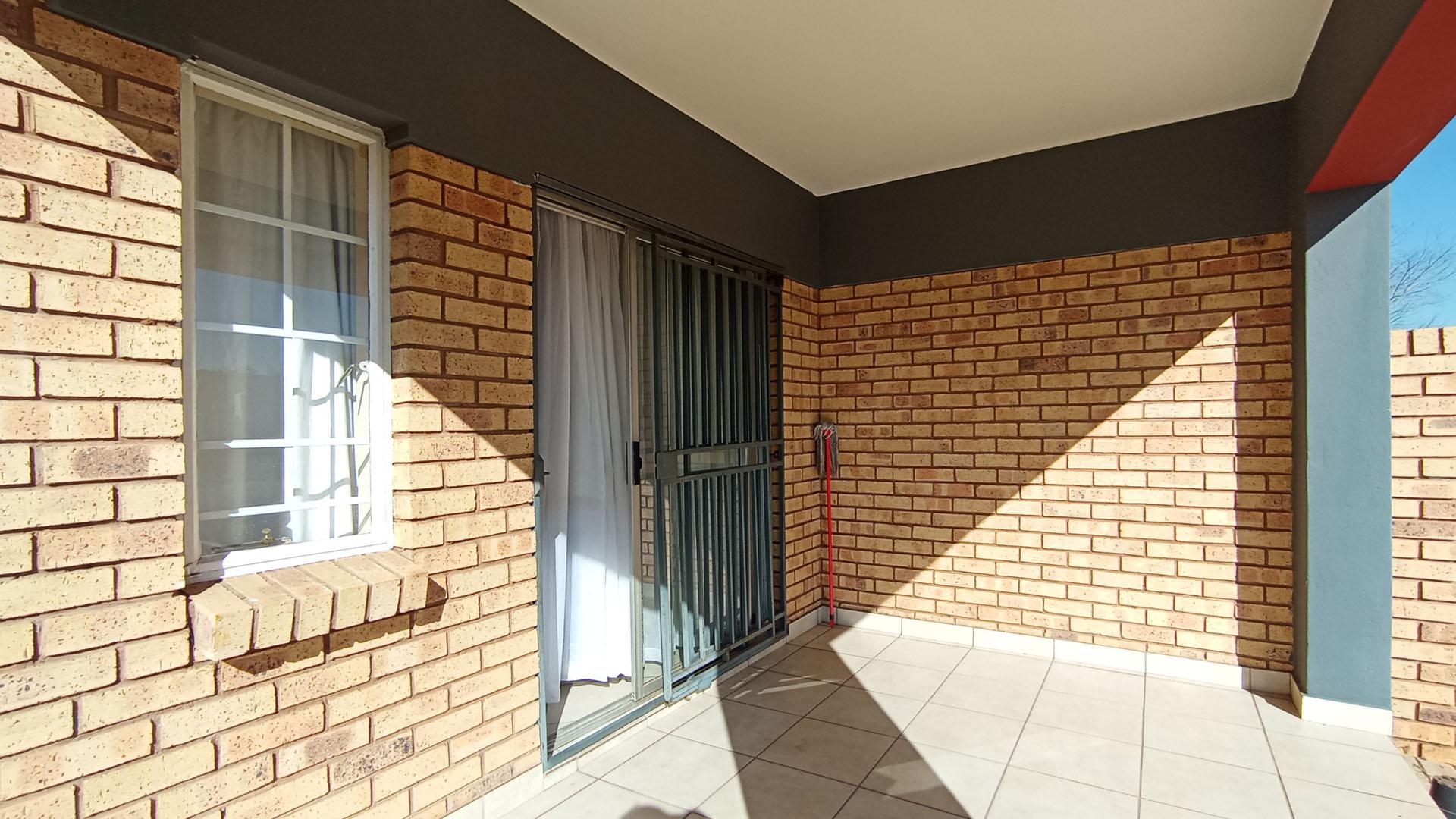 Patio - 10 square meters of property in Monavoni