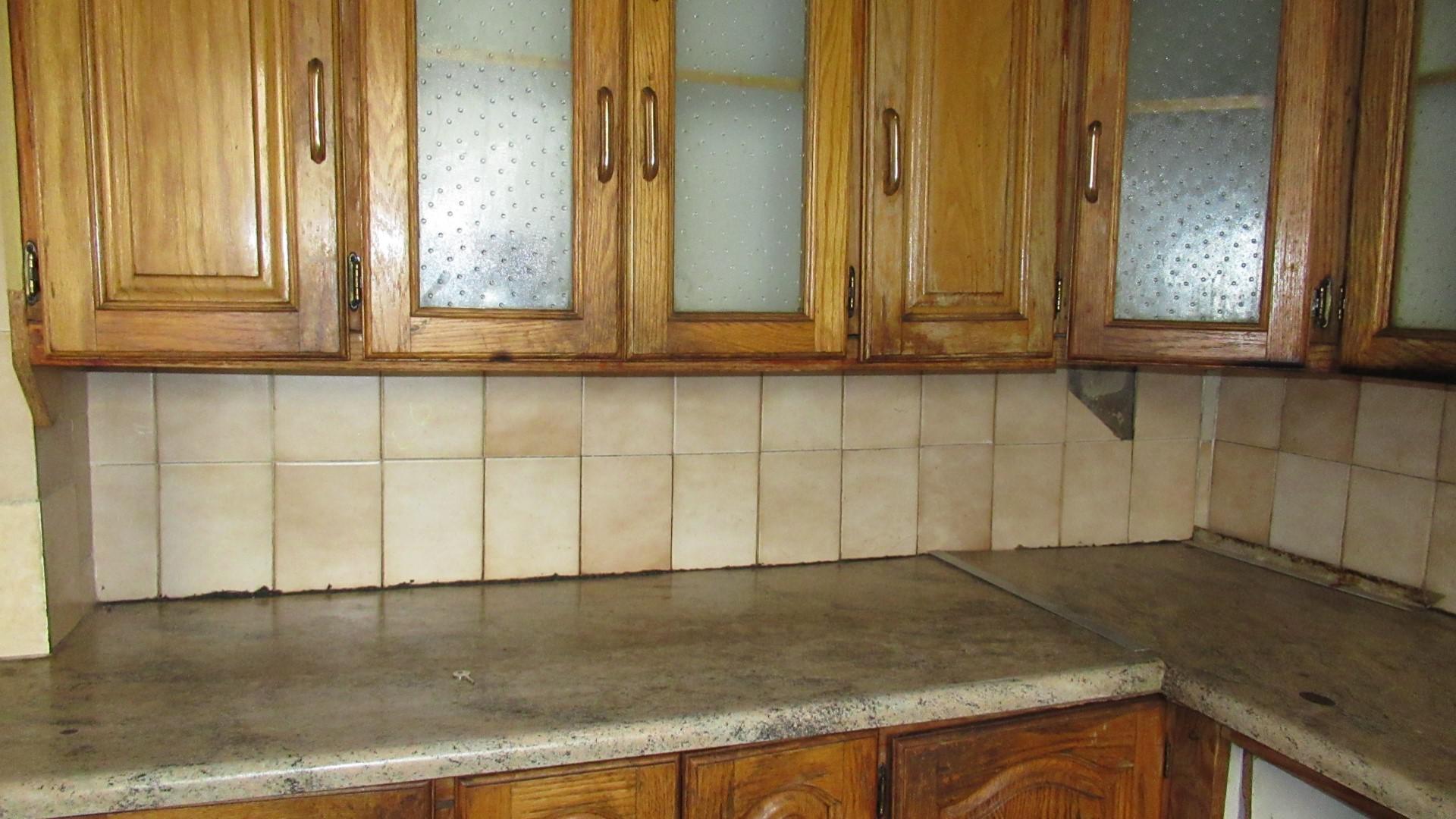 Kitchen - 7 square meters of property in Meadowlands