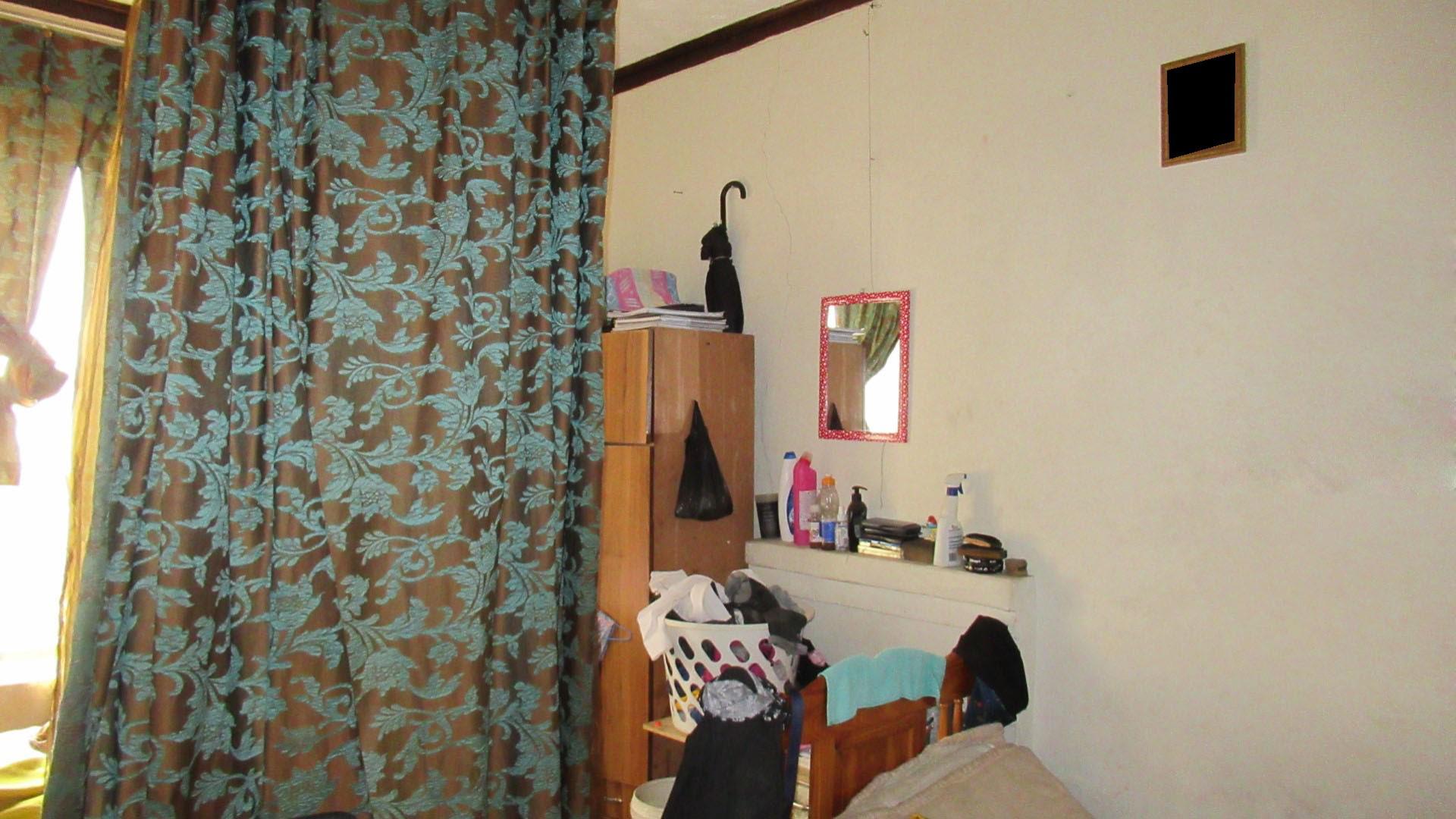 Bed Room 3 - 14 square meters of property in Meadowlands