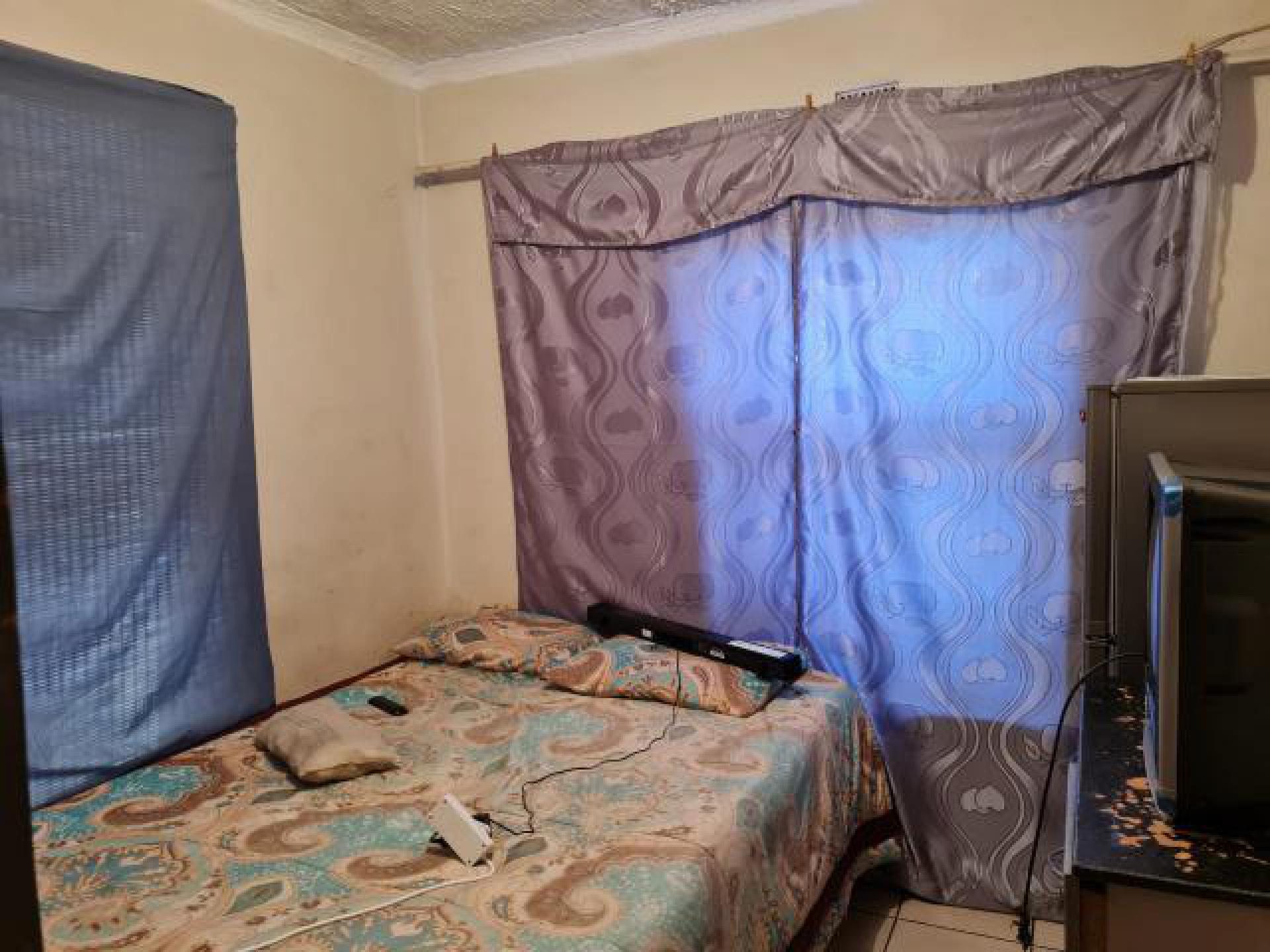 Rooms of property in Meadowlands