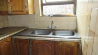 Kitchen - 7 square meters of property in Meadowlands