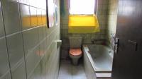 Bathroom 2 - 5 square meters of property in Meadowlands