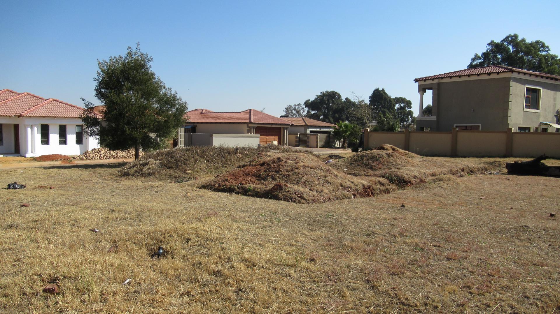 Front View of property in Munsieville South