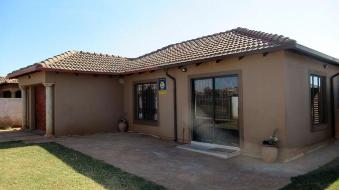 2 Bedroom House for Sale For Sale in The Orchards - Home Sell - MR463585
