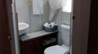 Main Bathroom - 22 square meters of property in Cullinan