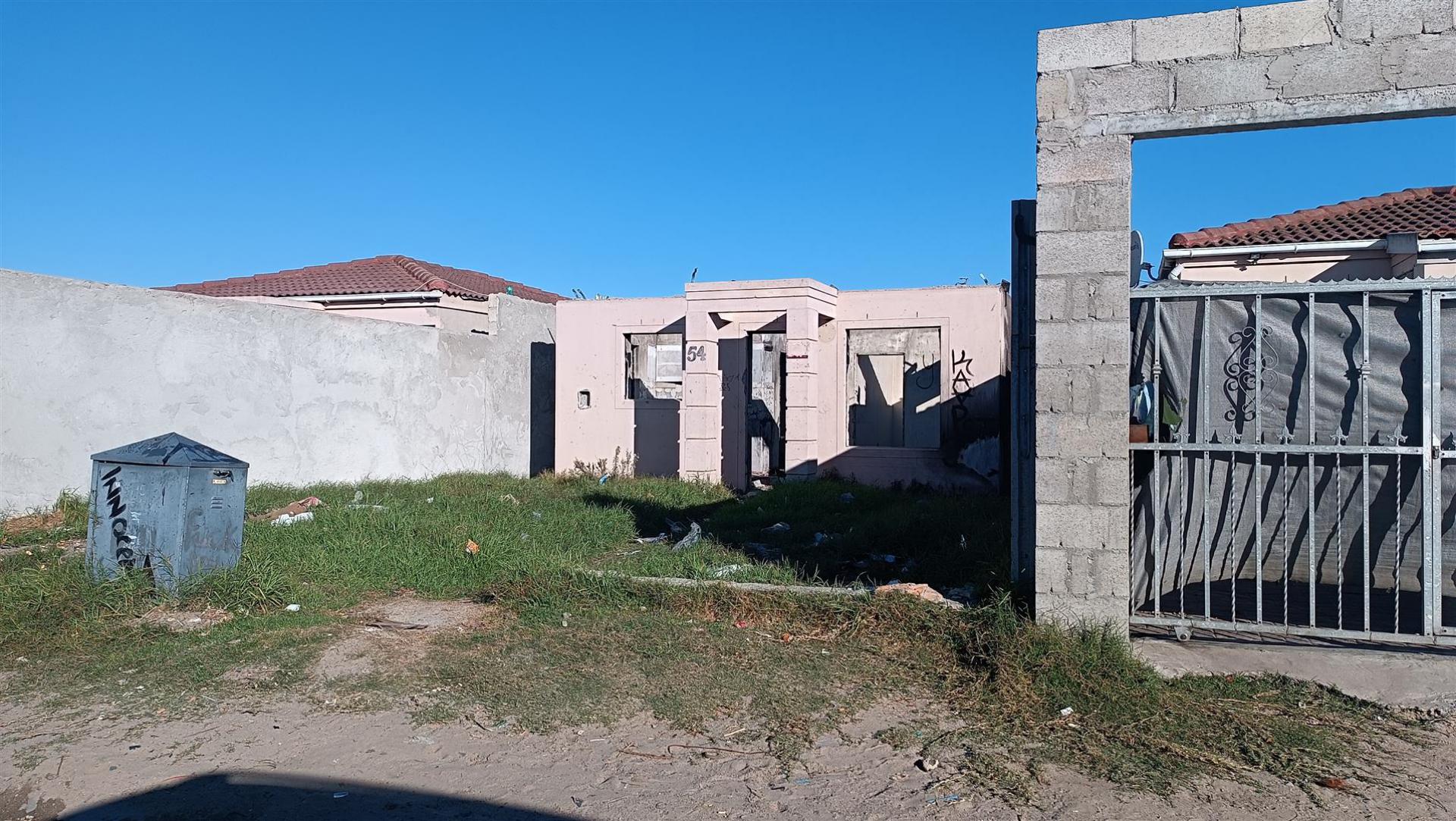 Front View of property in Kuils River