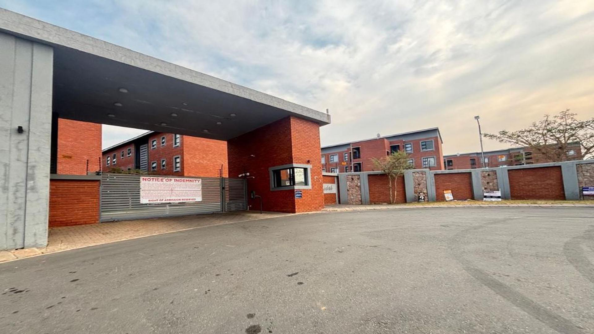 Front View of property in Witpoortjie