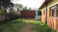 Backyard of property in Daggafontein