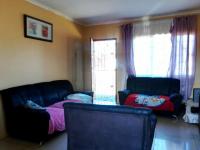 Lounges - 19 square meters of property in Brookdale