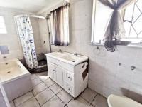 Bathroom 3+ of property in Dalpark