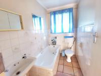 Bathroom 2 - 6 square meters of property in Dalpark