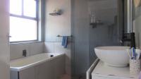 Main Bathroom - 6 square meters of property in Strubensvallei