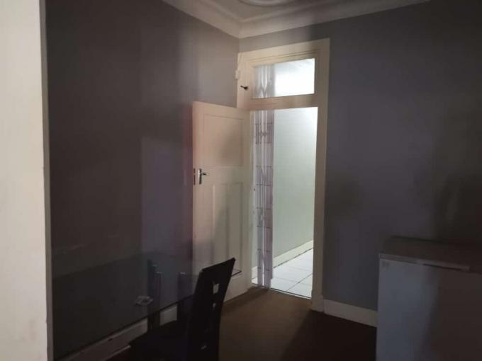 3 Bedroom Apartment for Sale For Sale in Rosettenville - MR464506