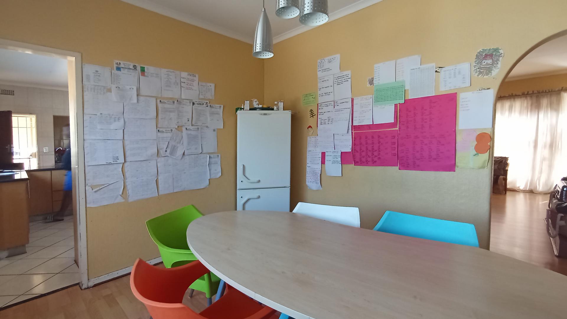 Dining Room - 12 square meters of property in Constantia Kloof