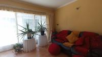 Informal Lounge - 36 square meters of property in Constantia Kloof