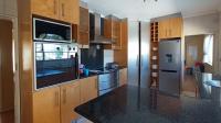 Kitchen - 14 square meters of property in Constantia Kloof