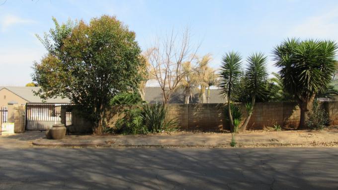 Standard Bank SIE Sale In Execution 3 Bedroom House for Sale in Witfield - MR465396