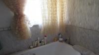 Bathroom 1 - 18 square meters of property in Witfield