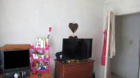 Main Bedroom - 34 square meters of property in Witfield