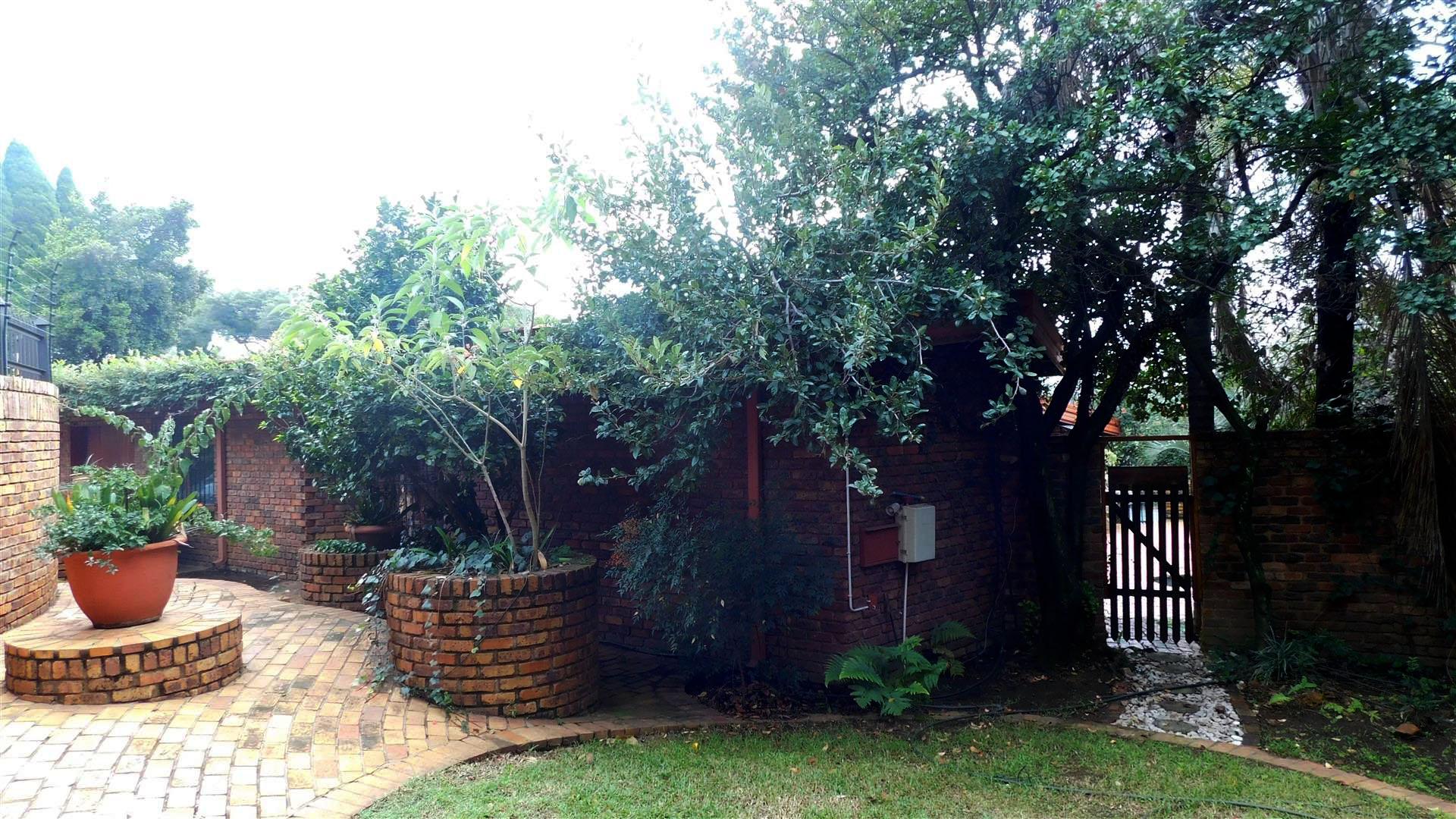 Front View of property in Eldoraigne