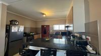 Kitchen of property in Sagewood