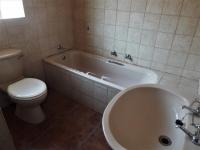 Bathroom 1 - 7 square meters of property in Del Judor