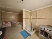 Main Bathroom - 16 square meters of property in Dobsonville
