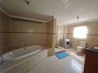 Main Bathroom - 16 square meters of property in Dobsonville