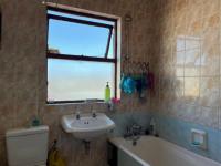 Bathroom 1 of property in Belhar